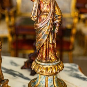 apóstolo com livro – escultura antiga em madeira policromada e dourada